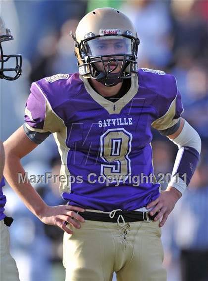 Thumbnail 3 in Westhampton Beach vs. Sayville (Section XI Division III Final) photogallery.