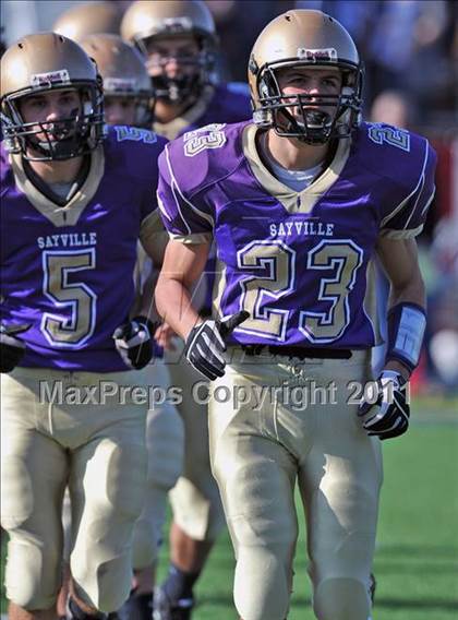 Thumbnail 1 in Westhampton Beach vs. Sayville (Section XI Division III Final) photogallery.