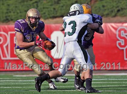 Thumbnail 3 in Westhampton Beach vs. Sayville (Section XI Division III Final) photogallery.