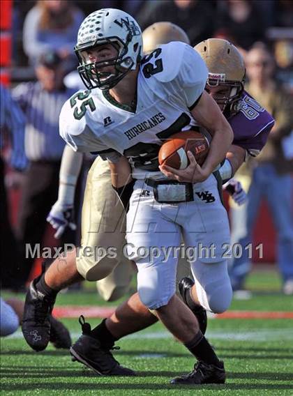 Thumbnail 1 in Westhampton Beach vs. Sayville (Section XI Division III Final) photogallery.