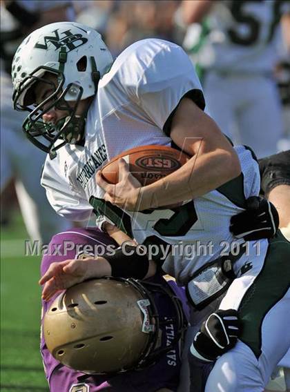 Thumbnail 1 in Westhampton Beach vs. Sayville (Section XI Division III Final) photogallery.