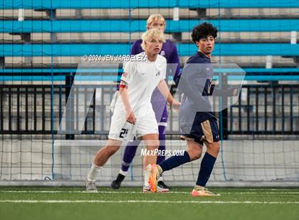 Thumbnail 2 in Mullen vs. Air Academy (CHSAA 4A Final) photogallery.