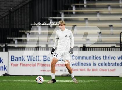 Thumbnail 1 in Mullen vs. Air Academy (CHSAA 4A Final) photogallery.