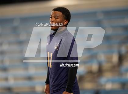 Thumbnail 1 in Mullen vs. Air Academy (CHSAA 4A Final) photogallery.