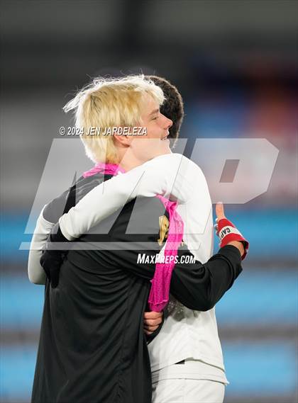 Thumbnail 2 in Mullen vs. Air Academy (CHSAA 4A Final) photogallery.