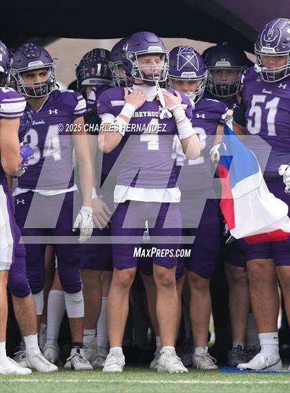 Thumbnail 1 in Boerne vs. Gregory-Portland (UIL 5A D2 Football Regional) photogallery.