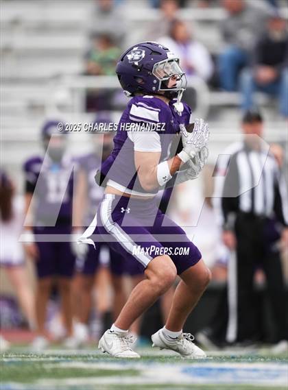 Thumbnail 3 in Boerne vs. Gregory-Portland (UIL 5A D2 Football Regional) photogallery.