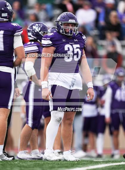 Thumbnail 2 in Boerne vs. Gregory-Portland (UIL 5A D2 Football Regional) photogallery.