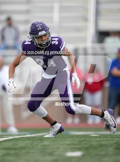 Thumbnail 1 in Boerne vs. Gregory-Portland (UIL 5A D2 Football Regional) photogallery.