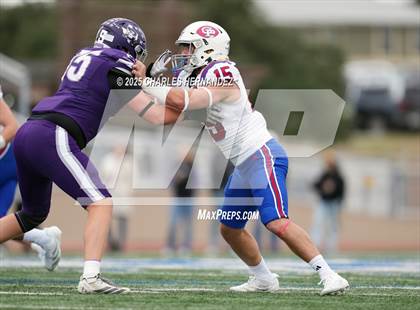 Thumbnail 1 in Boerne vs. Gregory-Portland (UIL 5A D2 Football Regional) photogallery.