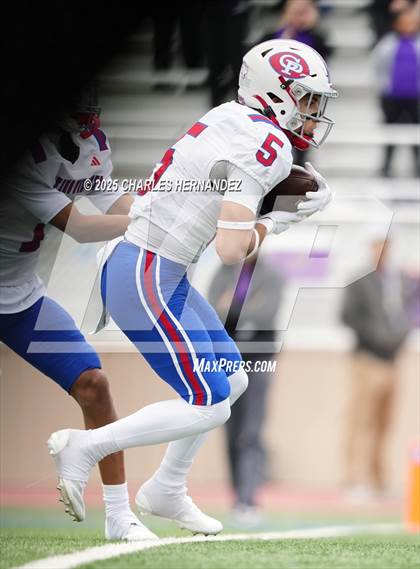Thumbnail 2 in Boerne vs. Gregory-Portland (UIL 5A D2 Football Regional) photogallery.