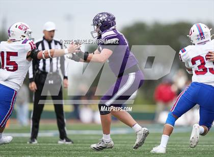 Thumbnail 1 in Boerne vs. Gregory-Portland (UIL 5A D2 Football Regional) photogallery.