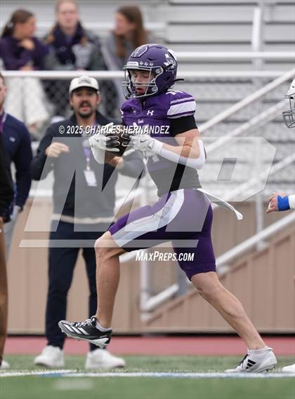 Thumbnail 3 in Boerne vs. Gregory-Portland (UIL 5A D2 Football Regional) photogallery.