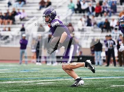 Thumbnail 2 in Boerne vs. Gregory-Portland (UIL 5A D2 Football Regional) photogallery.
