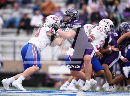 Thumbnail 3 in Boerne vs. Gregory-Portland (UIL 5A D2 Football Regional) photogallery.