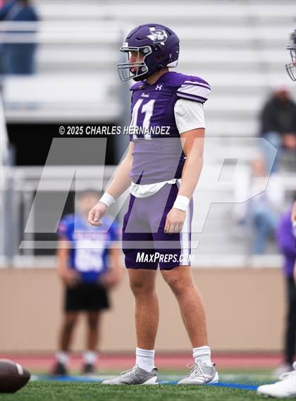 Thumbnail 2 in Boerne vs. Gregory-Portland (UIL 5A D2 Football Regional) photogallery.