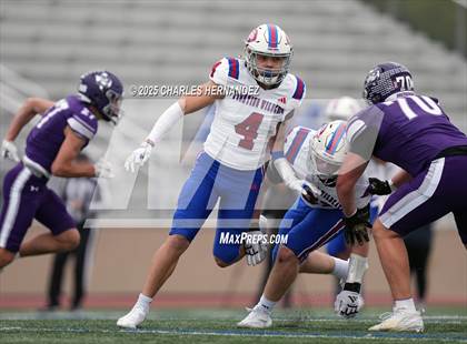 Thumbnail 2 in Boerne vs. Gregory-Portland (UIL 5A D2 Football Regional) photogallery.