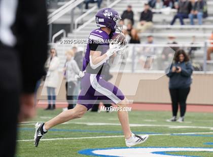 Thumbnail 1 in Boerne vs. Gregory-Portland (UIL 5A D2 Football Regional) photogallery.
