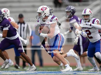 Thumbnail 2 in Boerne vs. Gregory-Portland (UIL 5A D2 Football Regional) photogallery.