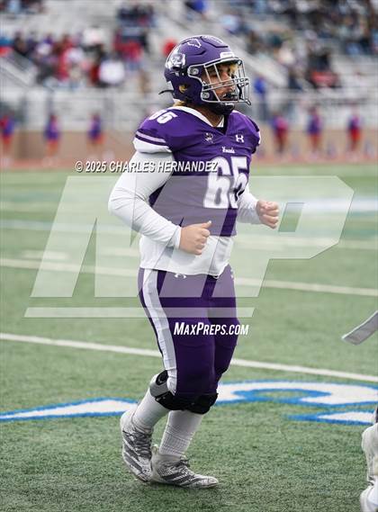 Thumbnail 3 in Boerne vs. Gregory-Portland (UIL 5A D2 Football Regional) photogallery.