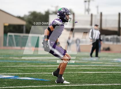 Thumbnail 3 in Boerne vs. Gregory-Portland (UIL 5A D2 Football Regional) photogallery.