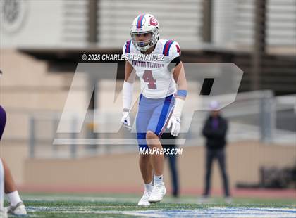 Thumbnail 3 in Boerne vs. Gregory-Portland (UIL 5A D2 Football Regional) photogallery.