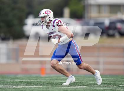 Thumbnail 2 in Boerne vs. Gregory-Portland (UIL 5A D2 Football Regional) photogallery.