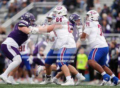Thumbnail 1 in Boerne vs. Gregory-Portland (UIL 5A D2 Football Regional) photogallery.