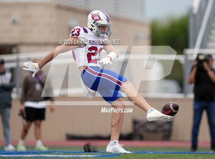 Thumbnail 3 in Boerne vs. Gregory-Portland (UIL 5A D2 Football Regional) photogallery.