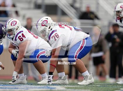 Thumbnail 1 in Boerne vs. Gregory-Portland (UIL 5A D2 Football Regional) photogallery.