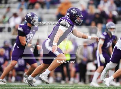 Thumbnail 2 in Boerne vs. Gregory-Portland (UIL 5A D2 Football Regional) photogallery.