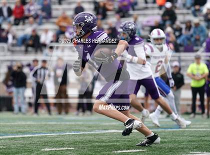Thumbnail 2 in Boerne vs. Gregory-Portland (UIL 5A D2 Football Regional) photogallery.