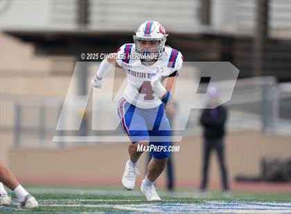 Thumbnail 1 in Boerne vs. Gregory-Portland (UIL 5A D2 Football Regional) photogallery.