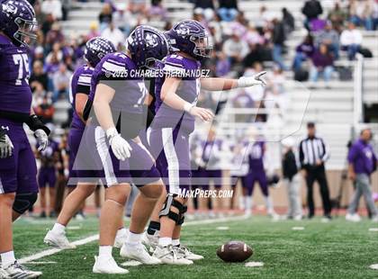 Thumbnail 1 in Boerne vs. Gregory-Portland (UIL 5A D2 Football Regional) photogallery.