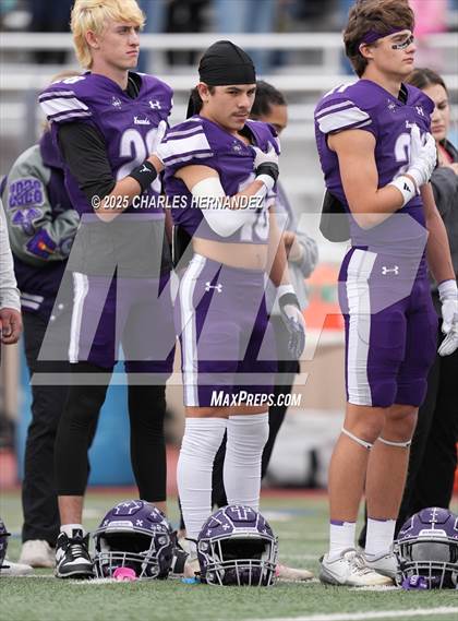 Thumbnail 3 in Boerne vs. Gregory-Portland (UIL 5A D2 Football Regional) photogallery.