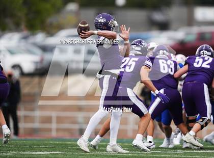 Thumbnail 3 in Boerne vs. Gregory-Portland (UIL 5A D2 Football Regional) photogallery.