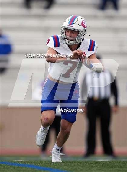 Thumbnail 2 in Boerne vs. Gregory-Portland (UIL 5A D2 Football Regional) photogallery.