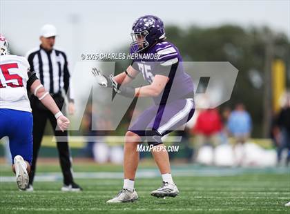 Thumbnail 3 in Boerne vs. Gregory-Portland (UIL 5A D2 Football Regional) photogallery.