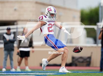 Thumbnail 1 in Boerne vs. Gregory-Portland (UIL 5A D2 Football Regional) photogallery.