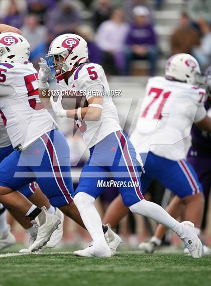 Thumbnail 2 in Boerne vs. Gregory-Portland (UIL 5A D2 Football Regional) photogallery.