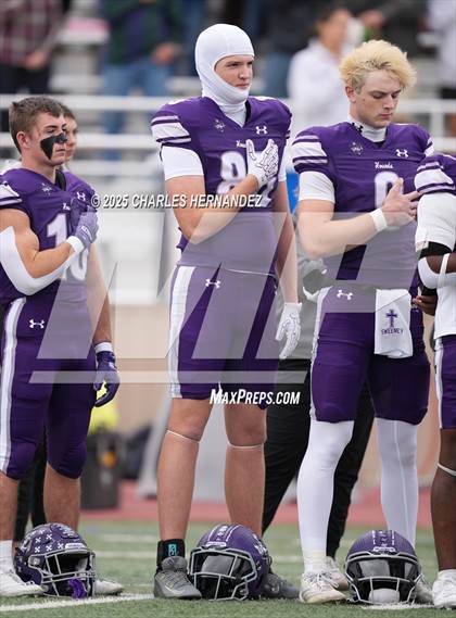 Thumbnail 3 in Boerne vs. Gregory-Portland (UIL 5A D2 Football Regional) photogallery.