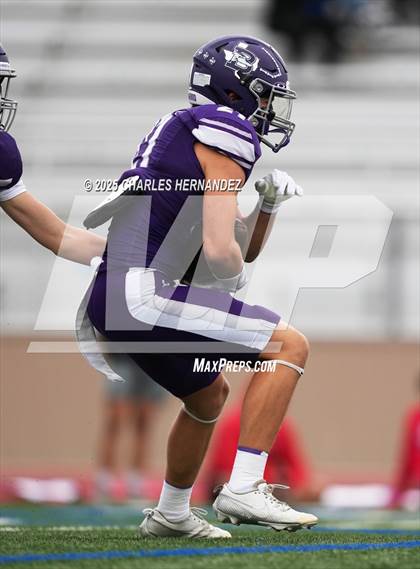 Thumbnail 3 in Boerne vs. Gregory-Portland (UIL 5A D2 Football Regional) photogallery.