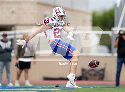 Thumbnail 2 in Boerne vs. Gregory-Portland (UIL 5A D2 Football Regional) photogallery.