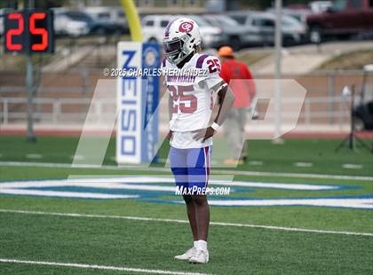 Thumbnail 3 in Boerne vs. Gregory-Portland (UIL 5A D2 Football Regional) photogallery.