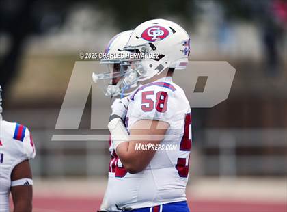 Thumbnail 3 in Boerne vs. Gregory-Portland (UIL 5A D2 Football Regional) photogallery.