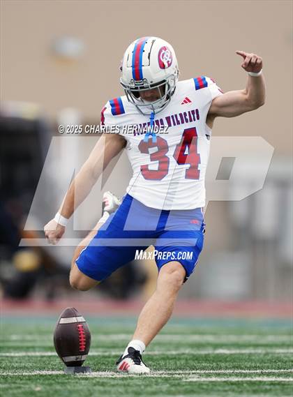 Thumbnail 2 in Boerne vs. Gregory-Portland (UIL 5A D2 Football Regional) photogallery.