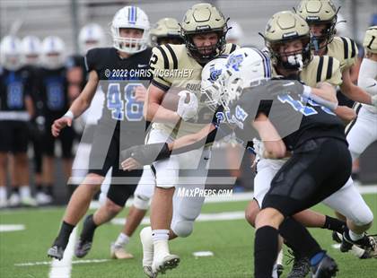 Thumbnail 2 in Palmer vs Gunter (UIL Class 3A Division II Regional Semifinal) photogallery.