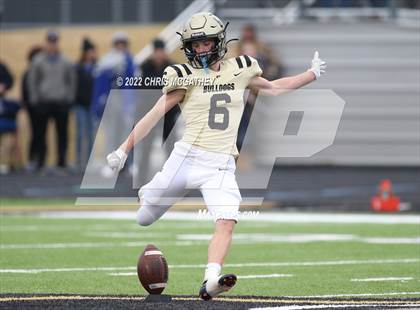Thumbnail 3 in Palmer vs Gunter (UIL Class 3A Division II Regional Semifinal) photogallery.