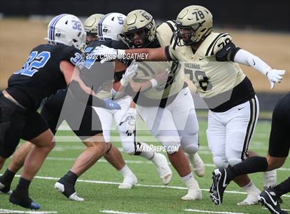 Thumbnail 1 in Palmer vs Gunter (UIL Class 3A Division II Regional Semifinal) photogallery.