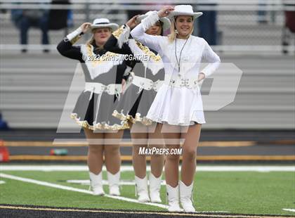 Thumbnail 2 in Palmer vs Gunter (UIL Class 3A Division II Regional Semifinal) photogallery.